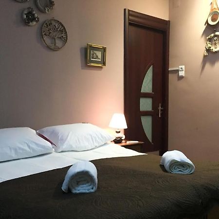 The Sindh House - Indus Aroma Restaurant Tbilisi 호텔 외부 사진